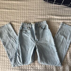 Abercrombie & Fitch “The 90s Straight” Ultra High Rise Jeans